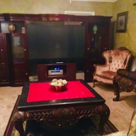 Best Deal In Town! Entire 1 Bedroom Apartment 59 モンゴメリー エクステリア 写真